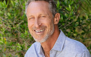 Dr. Mark Hyman's Essential Supplement Guide