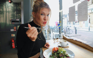 Exploring the Science of Nutrigenomics: How Biohacking Can Personalize Your Nutrition