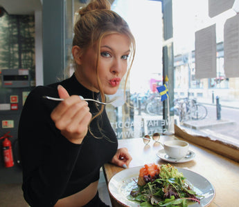 Exploring the Science of Nutrigenomics: How Biohacking Can Personalize Your Nutrition